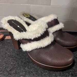 Tommy Hilfiger Merry Vintage Y2K Leather Faux Fur Trim Clogs Brown 9 NWOT
